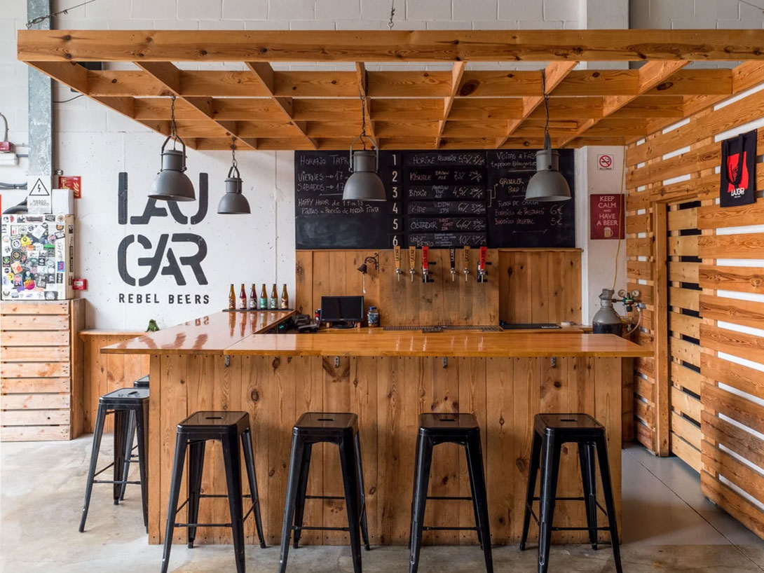 Laugar brewery bar
