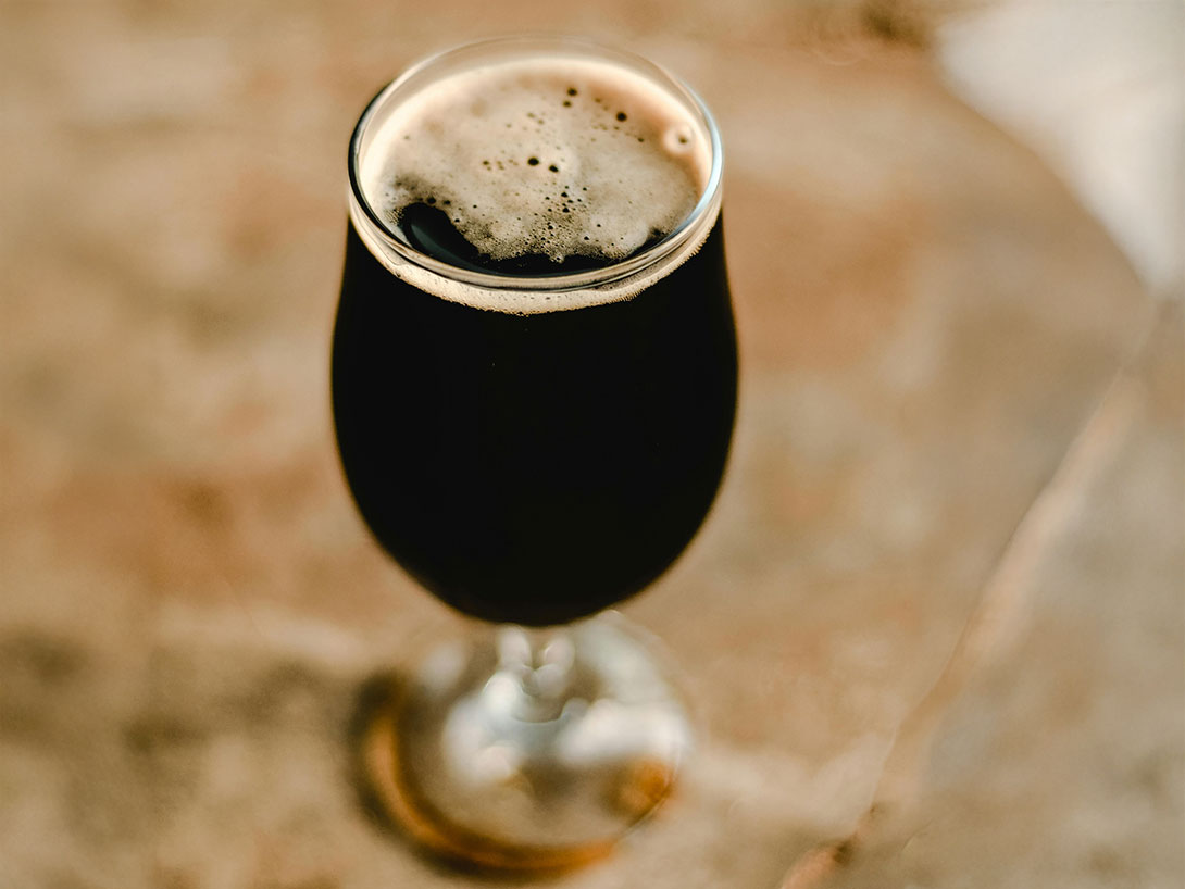 Zwaar donker bier bij Burg Bieren